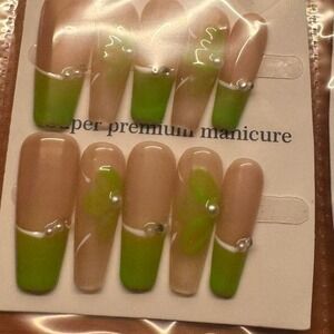 Green French Tip Press On Nails‎ w/ Pearl Accent Super Premium Manicure